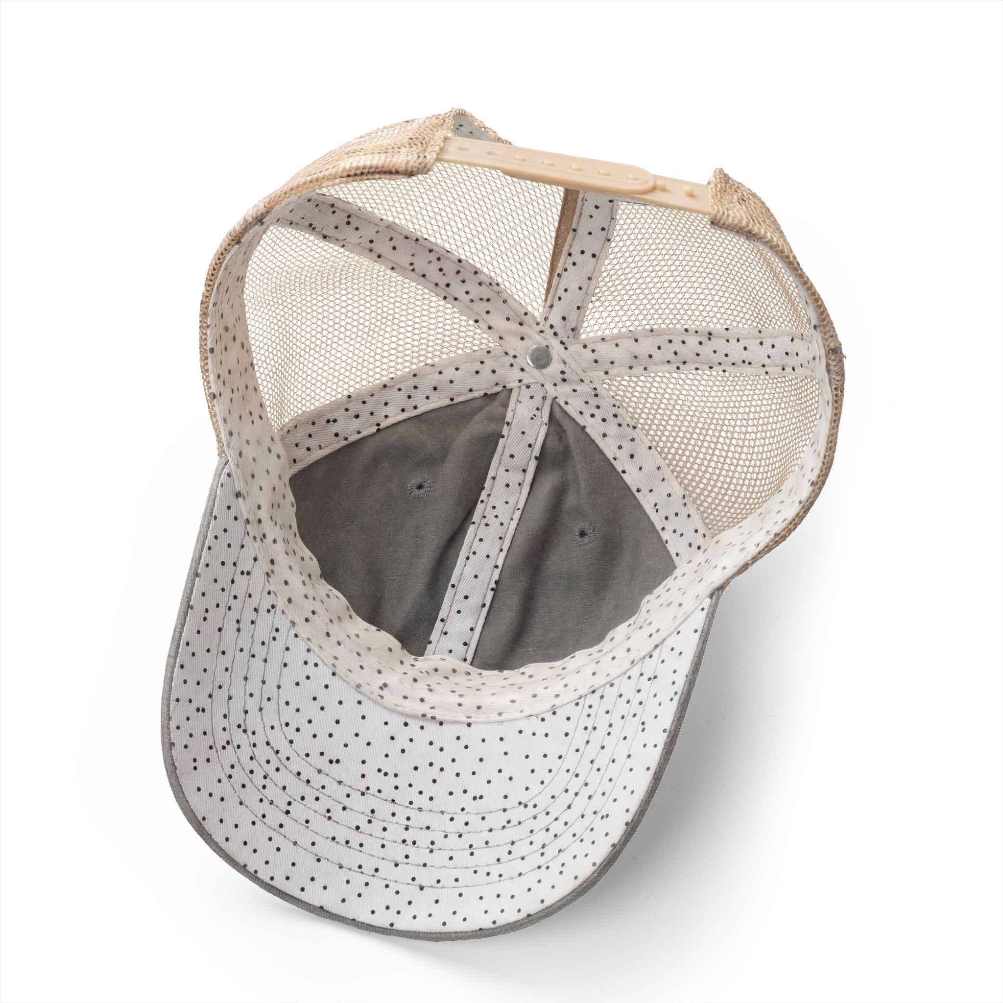 Women's Shark Mesh-Back Hat | Black Embroidery